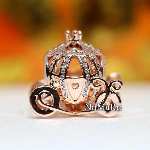Cinderella Sparkling Carriage Charm 789189C01 - NUMARU